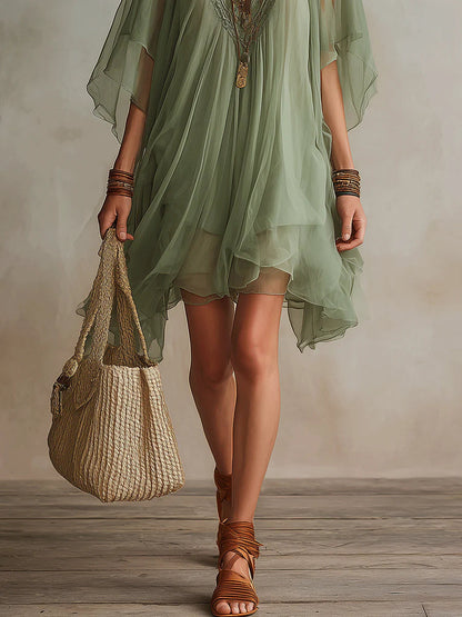 Κολίν™ | Aέρινο Mini Φόρεμα με Πολύστρωτη Boho Σιλουέτα